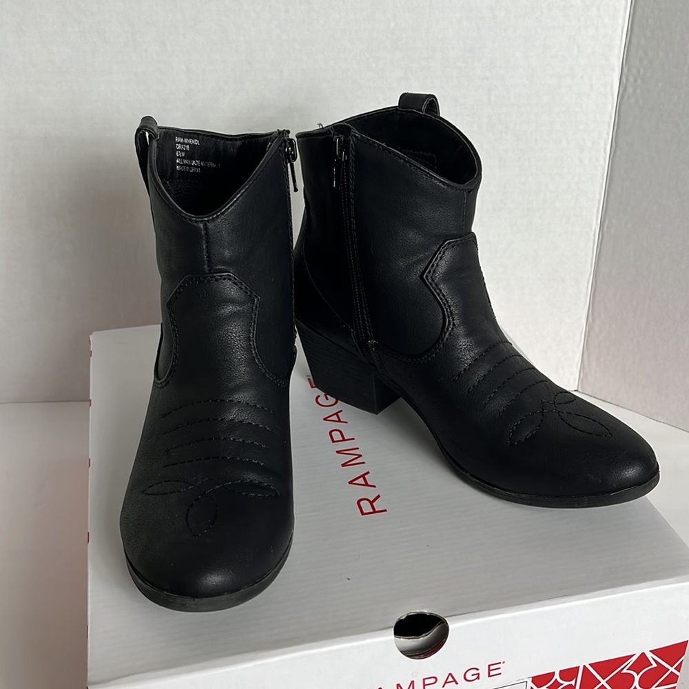 NWOT Rampage Ankle Boots - Picture 11 of 12